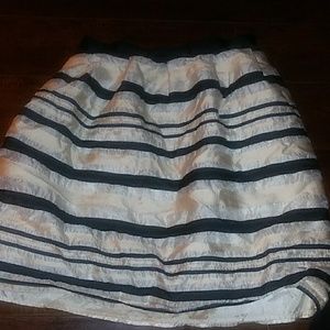 Retro black and creme skirt